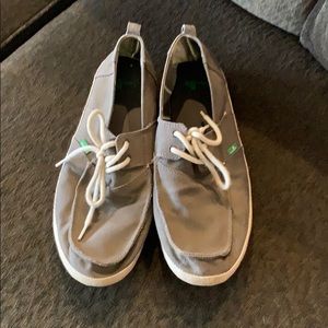 Like new Sanuk men’s shoes size 11